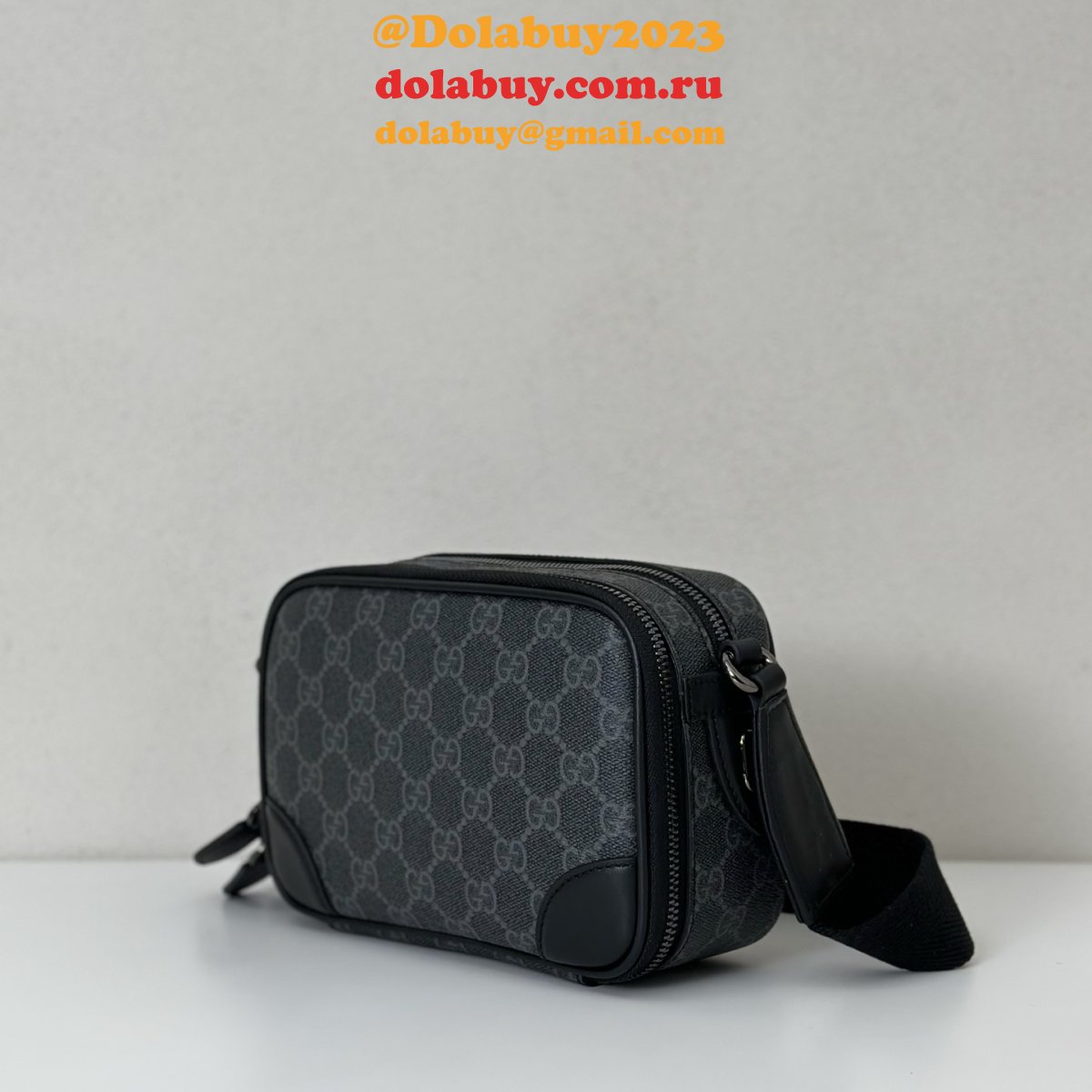 G*u*i gg emblem super mini 821217 designer replica bag