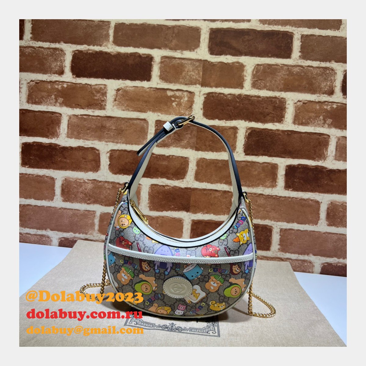 perfect G*u*i knockoff half-moon-shaped 726843 interlocking g bag