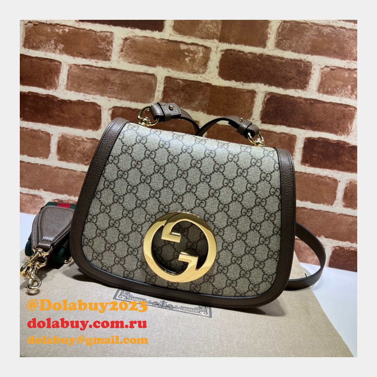 faux G*u*i medium bag messengers round interlocking g 699210
