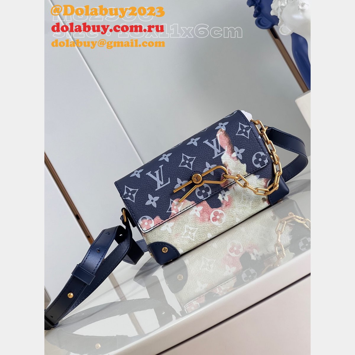 Vertical Trunk Wearable Wallet M82900 Designer Louis Vuitton Replica Bag