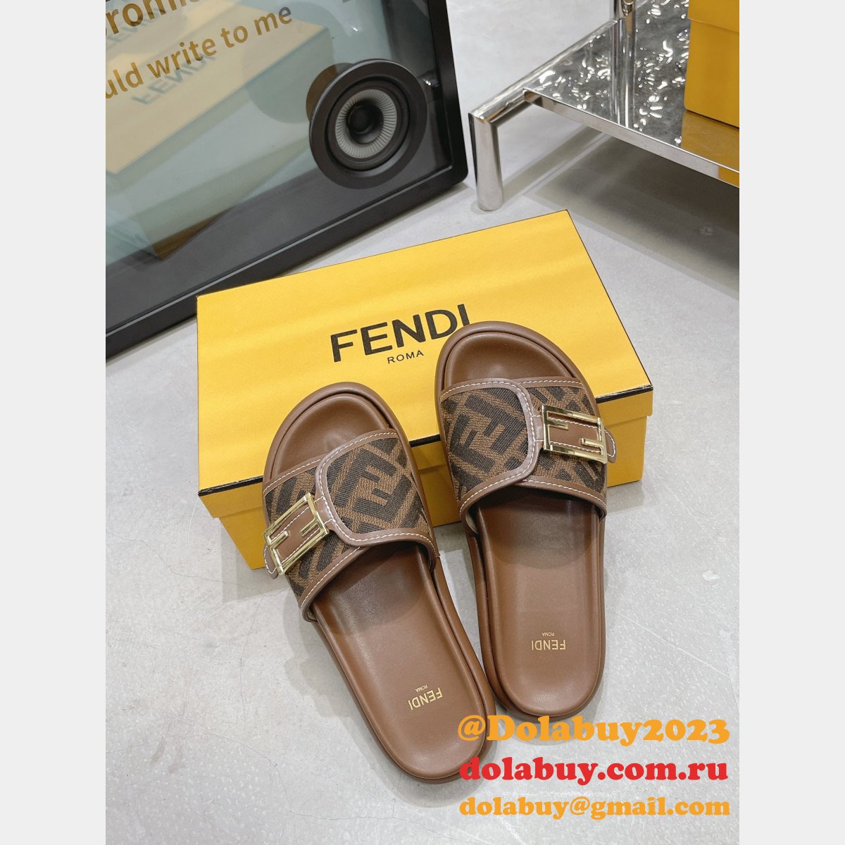 cheap F**di reflections knockoff sandals shoes on sale