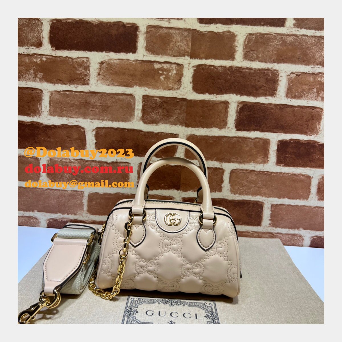 G*u*i best perfect gg matelassé leather top handle 702251 replica bag