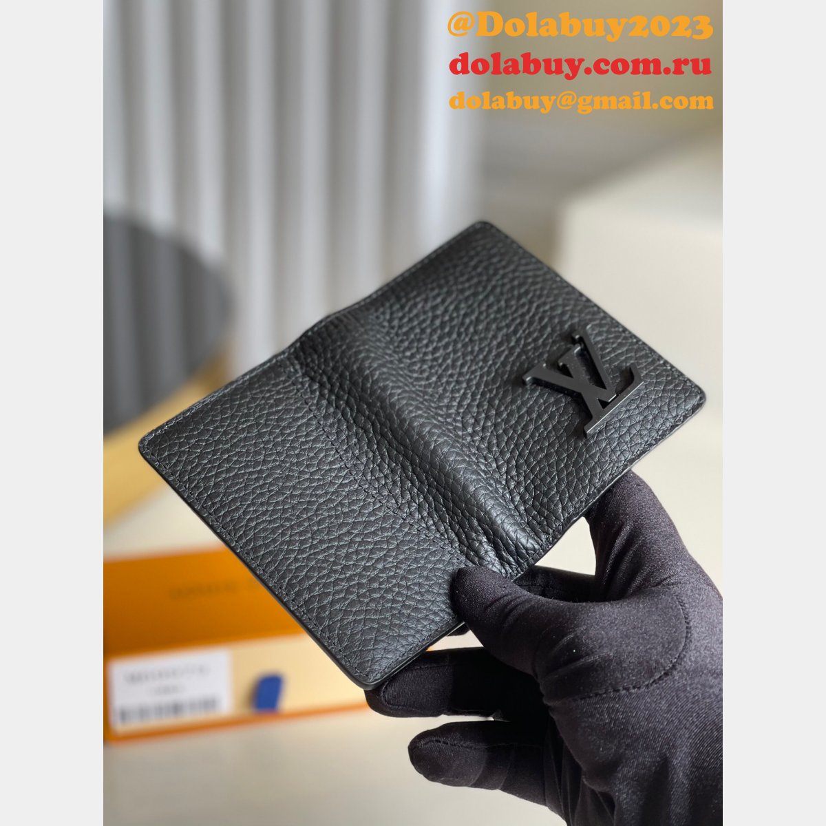 Louis Vuitton Pocket Organizer H26 M69979 Black Small Leather