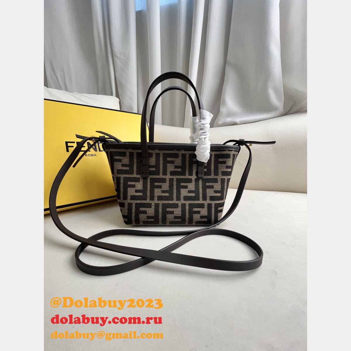 perfect F**di roll mini basket bag #8100