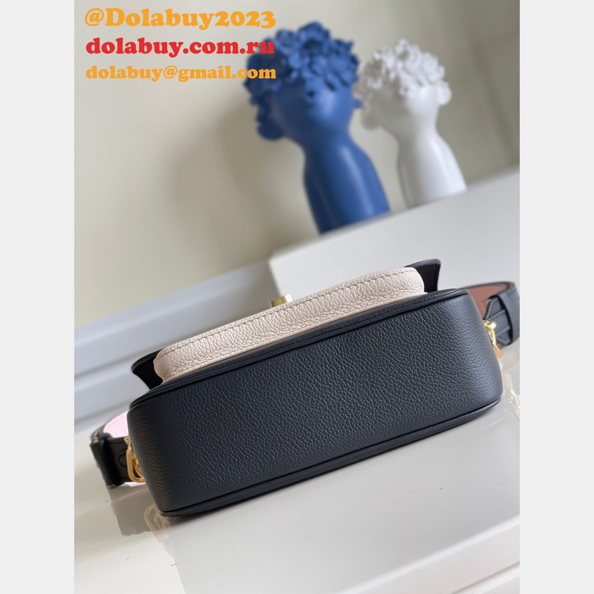Best Louis Vuitton Replica M58557/M58555/M58554 Lockme Tender Lockme Leather
