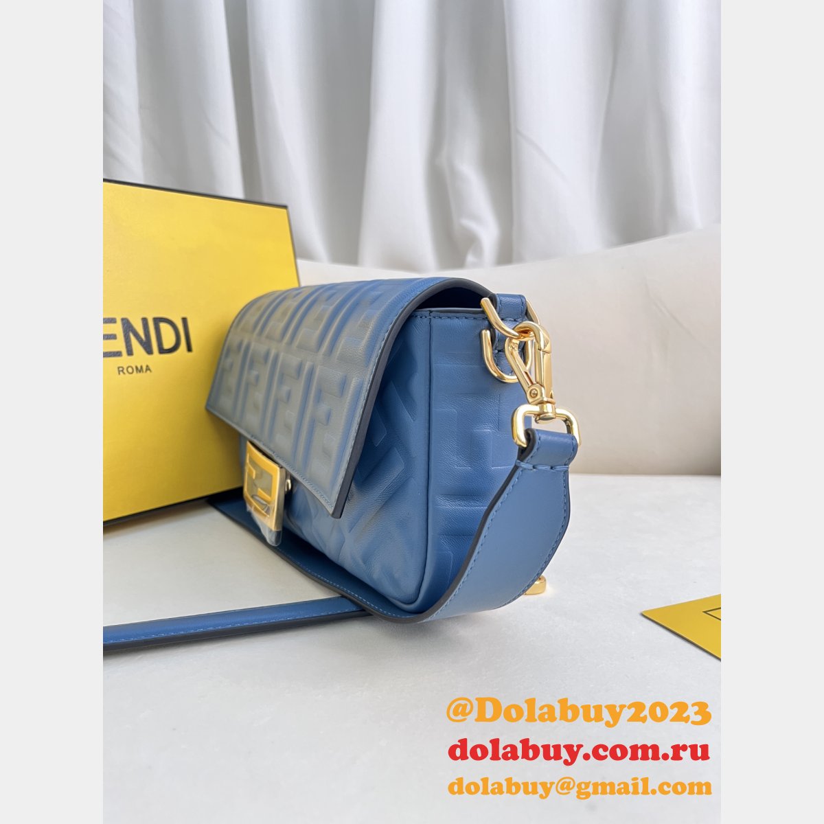 7 star F**di iconic baguette medium bag 211