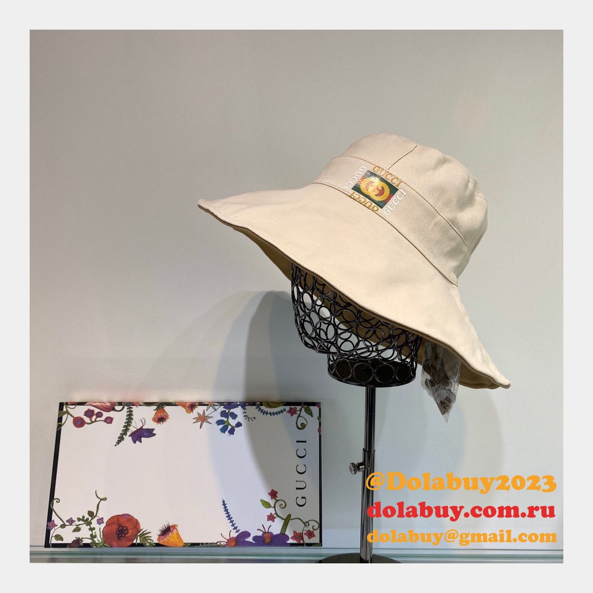 fake G*u*i wearable on both sides hats